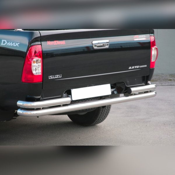 PROTECTION ARRIERE DOUBLE INOX SUR ISUZU D-MAX DC 2007-2012