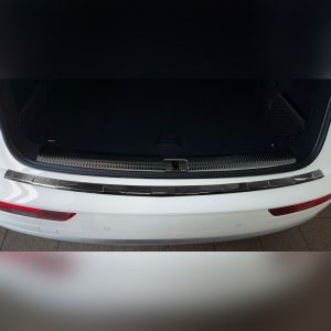 PROTECTION DE SEUIL DE COFFRE CARBONE SUR AUDI Q5 2017+