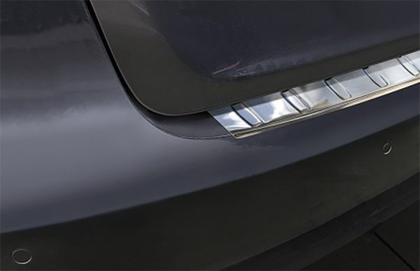 Rear Bumper Protector Plate (Mat) Pour Audi A4 B8 2011+