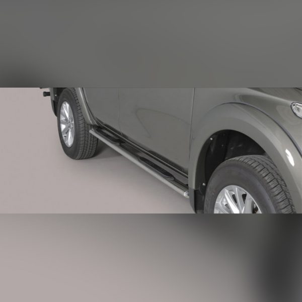 MARCHE-PIEDS GPO INOX SUR MITSUBISHI L200 2015-2018