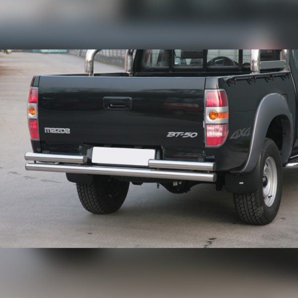 PROTECTION ARRIERE DOUBLE INOX SUR MAZDA BT50 DOUBLE CAB 2007-2009