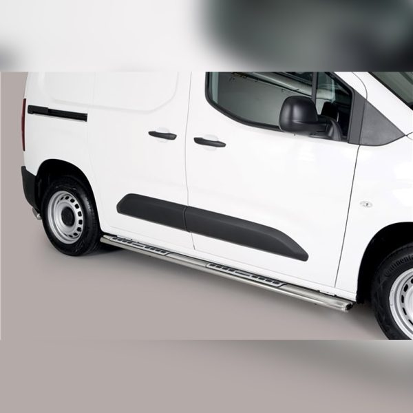 MARCHE-PIEDS DSP INOX SUR TOYOTA PROACE CITY 2019+ (L1)